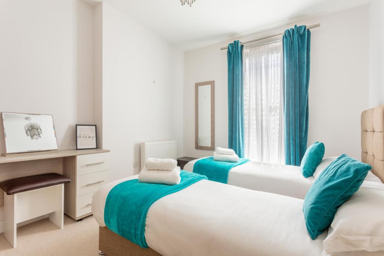 1 Bed Apartment - Redhill Central, Surrey, Gatwick #3 외부 사진