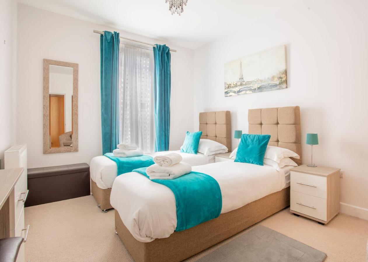 1 Bed Apartment - Redhill Central, Surrey, Gatwick #3 외부 사진
