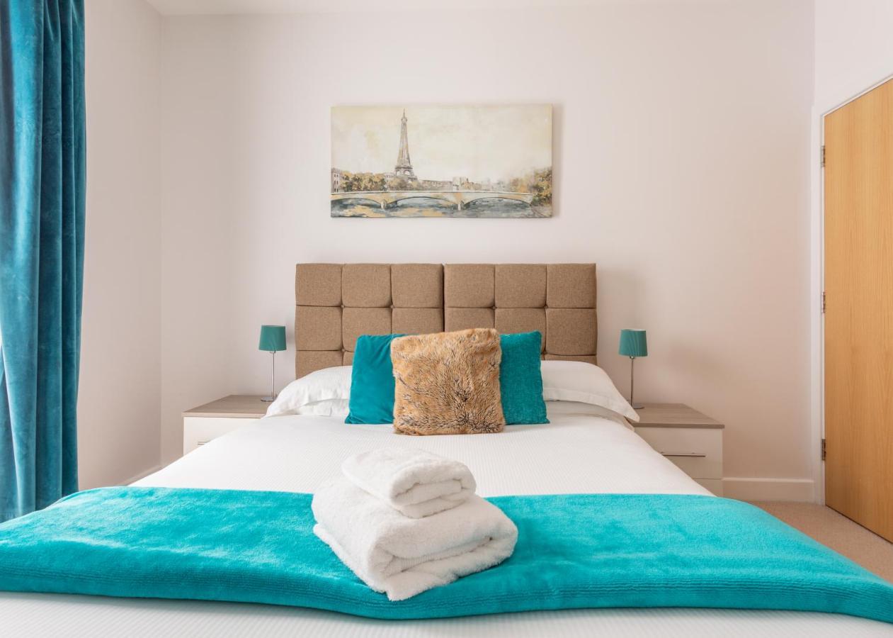 1 Bed Apartment - Redhill Central, Surrey, Gatwick #3 외부 사진