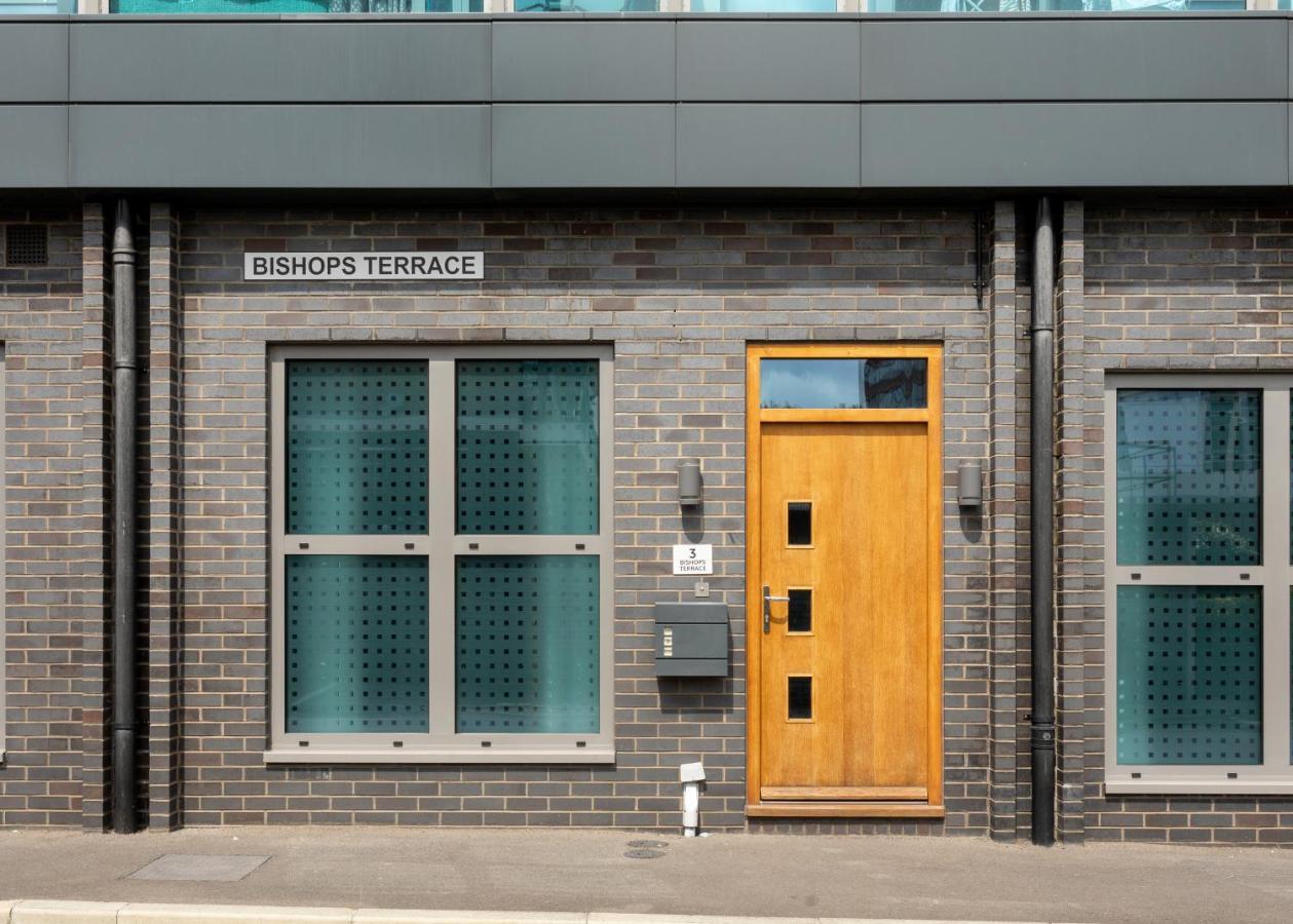 1 Bed Apartment - Redhill Central, Surrey, Gatwick #3 외부 사진